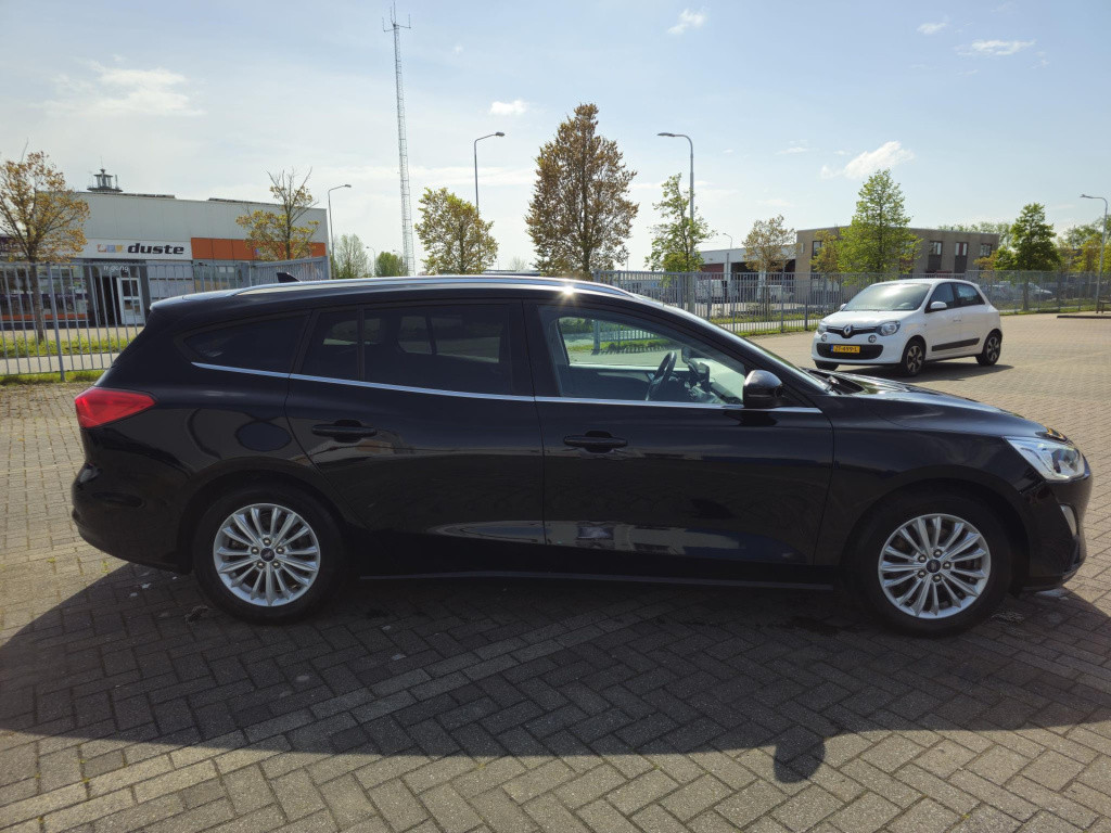 Ford Focus wagon 1.0 ecoboost titanium business