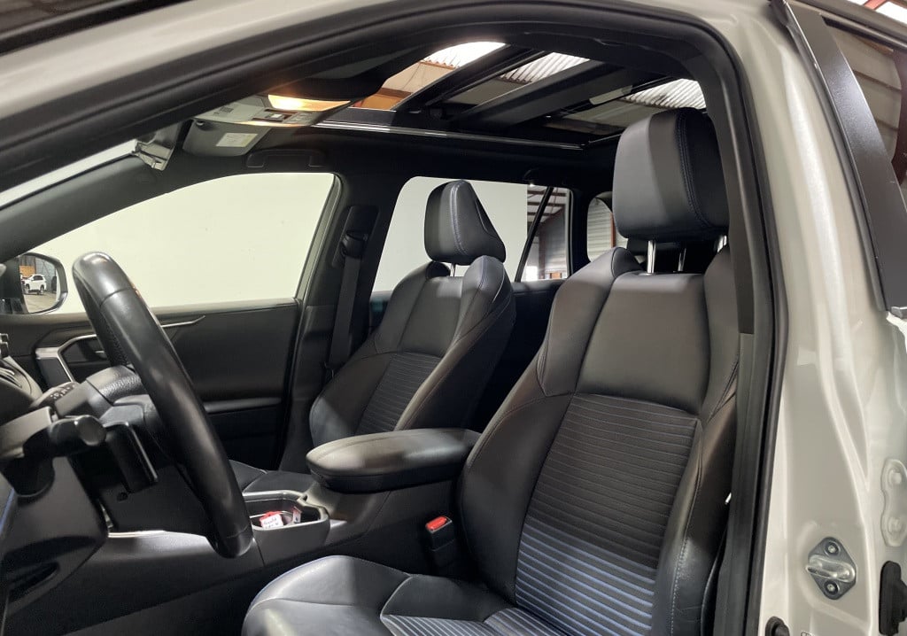 Toyota Rav4 2.5 hybrid awd bi-tone | innovation-pakket | panodak |