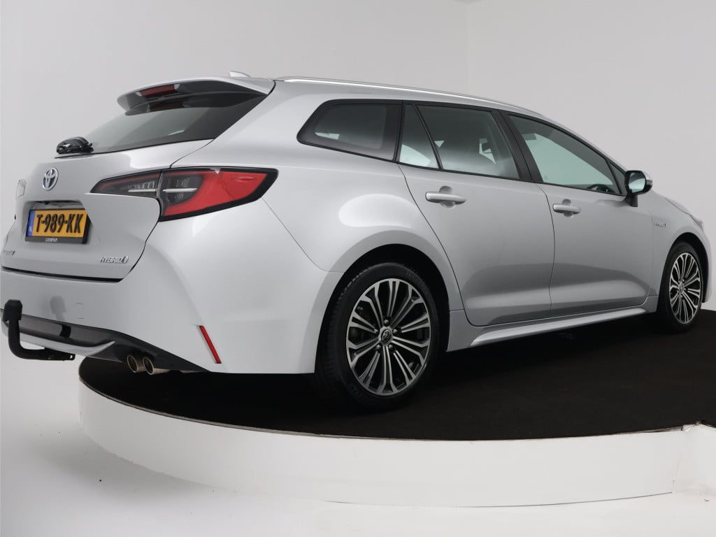Toyota Corolla Touring Sports 2.0 hybrid style limited camera | trekhaak | 