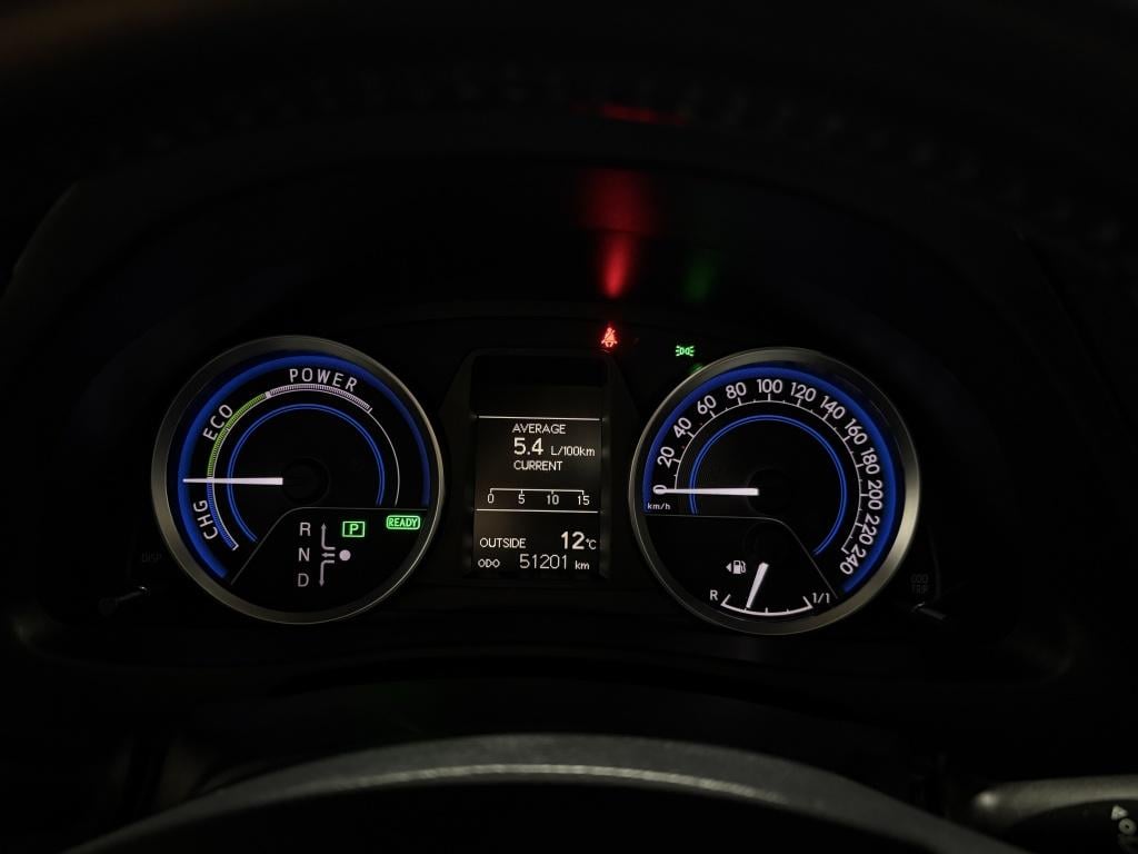 Toyota Auris 1.8 hybrid lease | panodak | navi | camera |