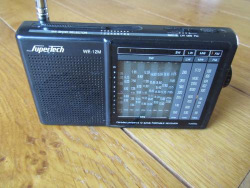 Kleine draagbare radio..