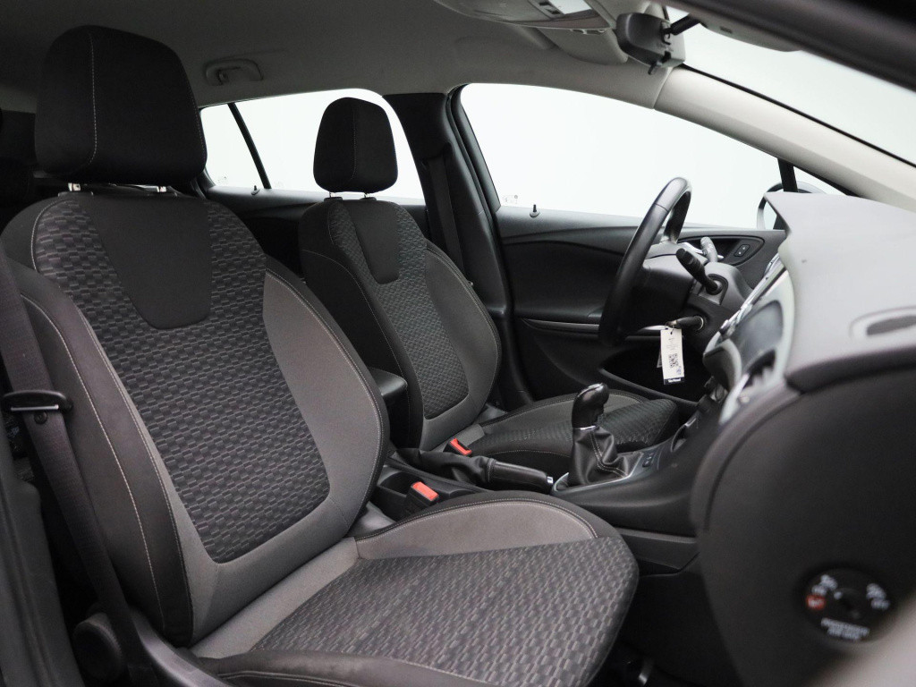 Opel Astra sports tourer 1.2 edition | navigatie | trekhaak | parkeersensor