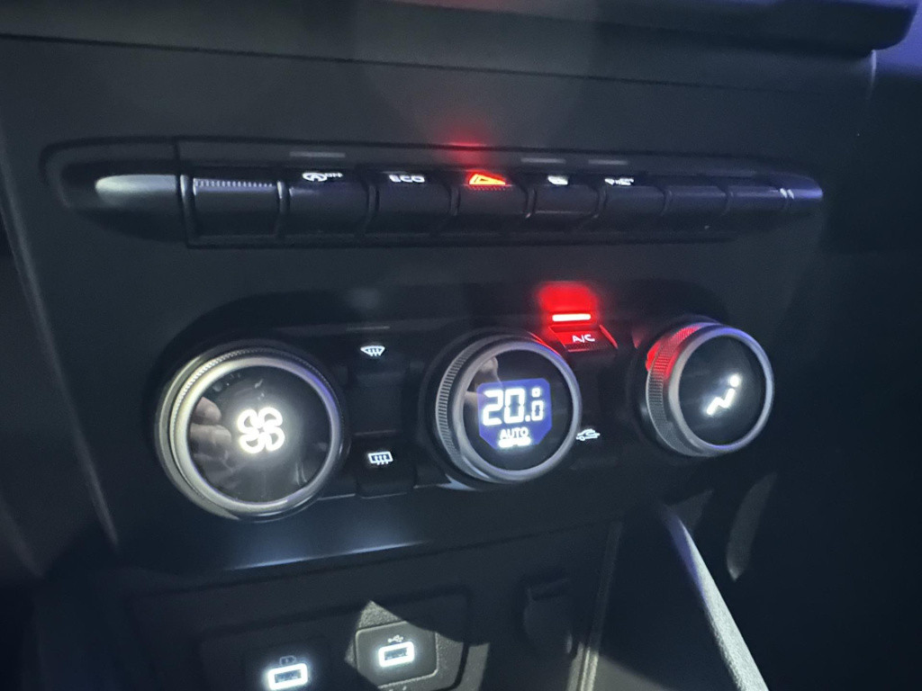Dacia Duster 1.3 tce 150 extreme *led*navi*camera*trekhaak*