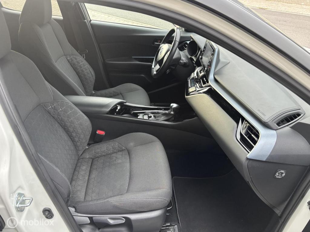 Toyota C-hr 1.8 hybrid bi-tone