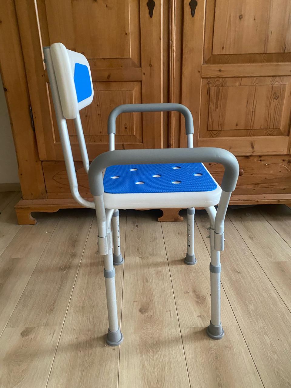 DOUCHE STOEL VERSTELBAAR