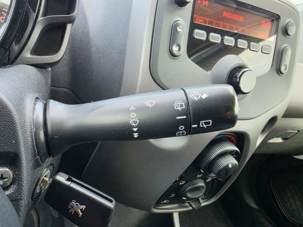 Peugeot 108 1.0 e-vti active | parkeersensoren | airco | bluetooth
