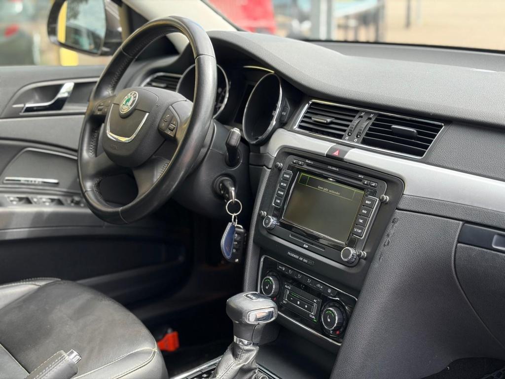 Skoda Superb 2.0 tsi elegance bns