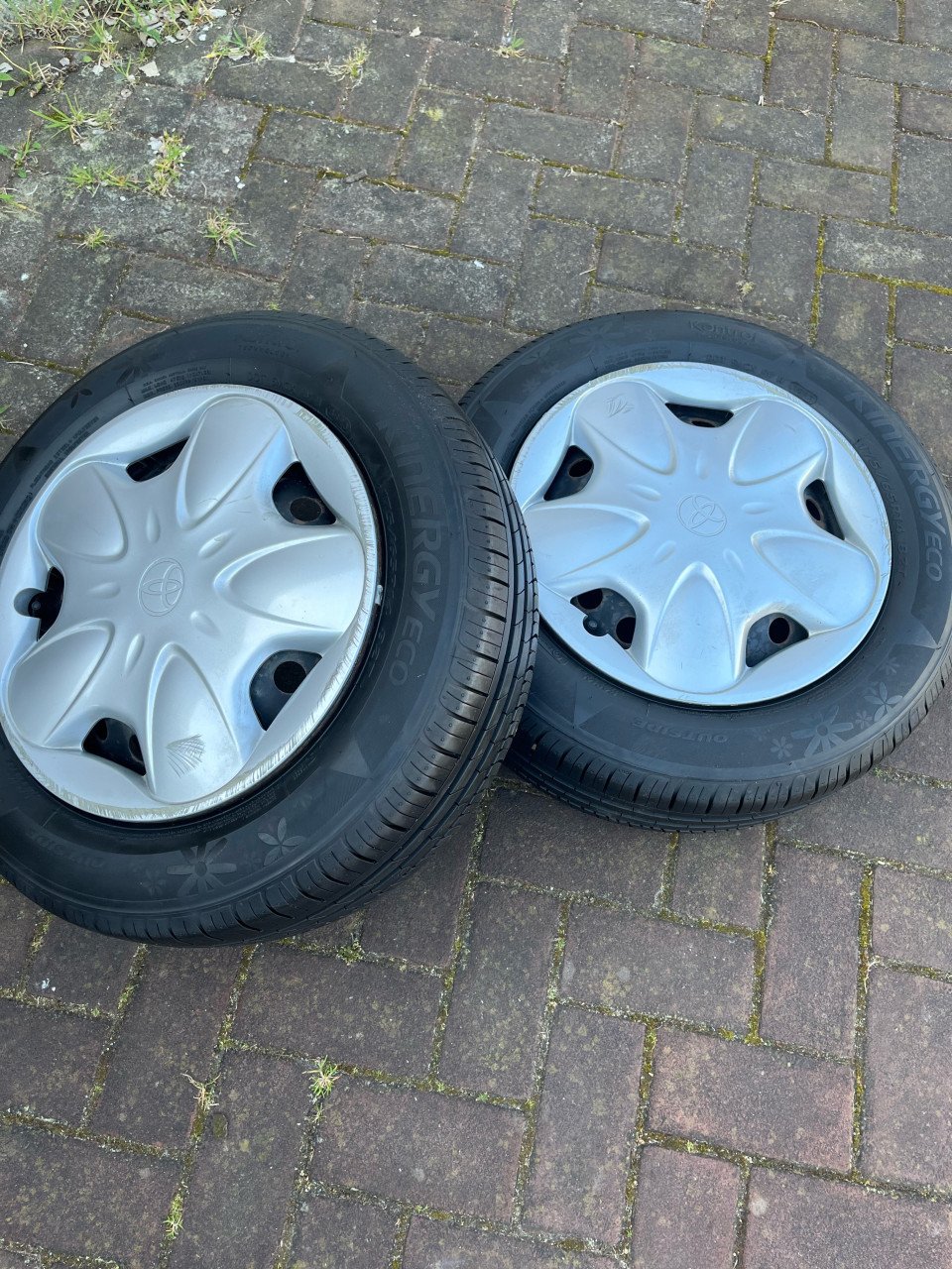 Zomerbanden met velgen voor Toyota Yaris