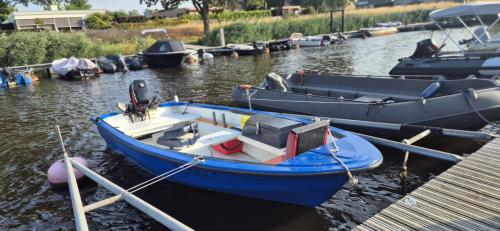Boot trailer motor ligplaats