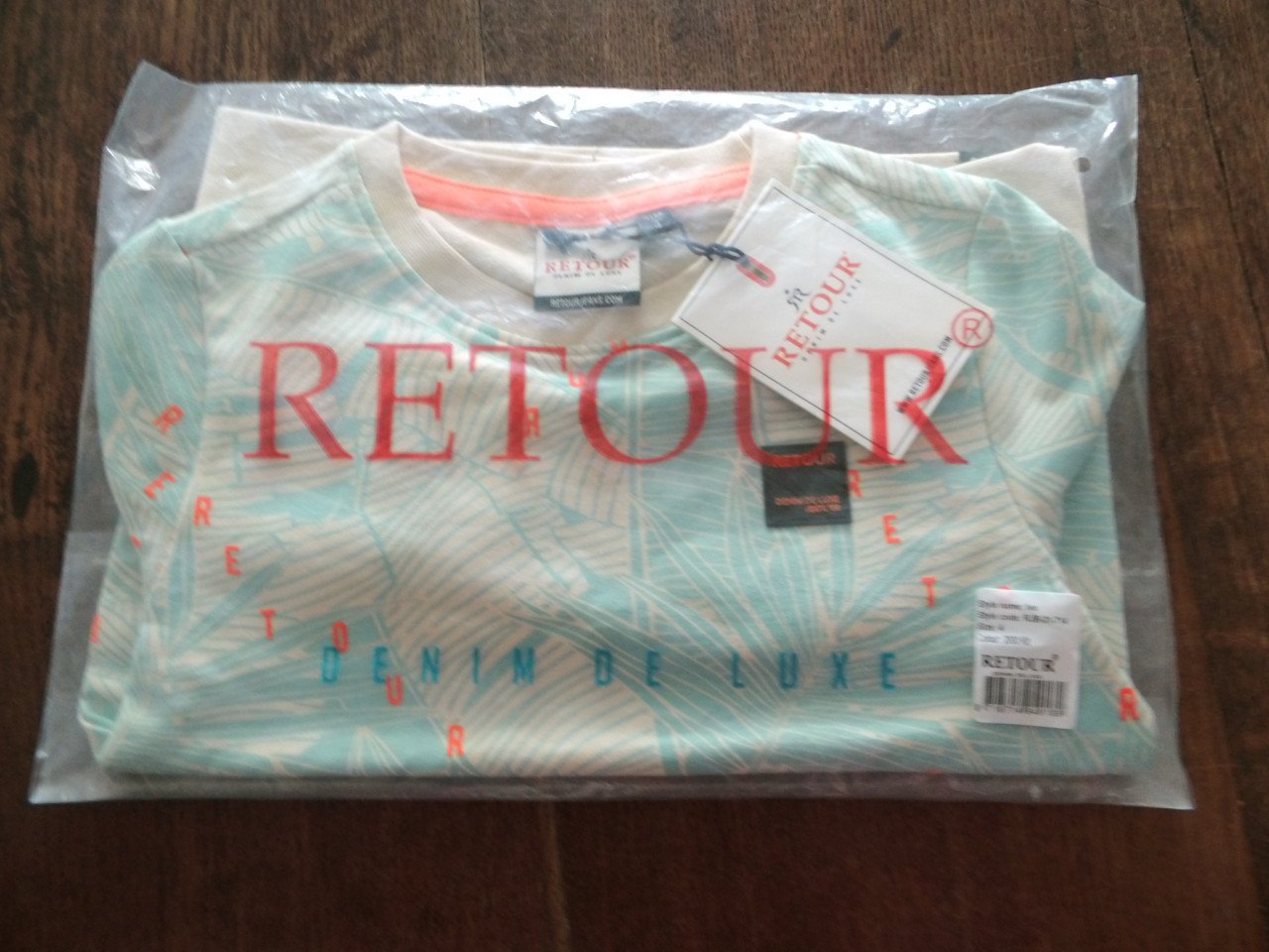 Shirt van Retour maat 116.
