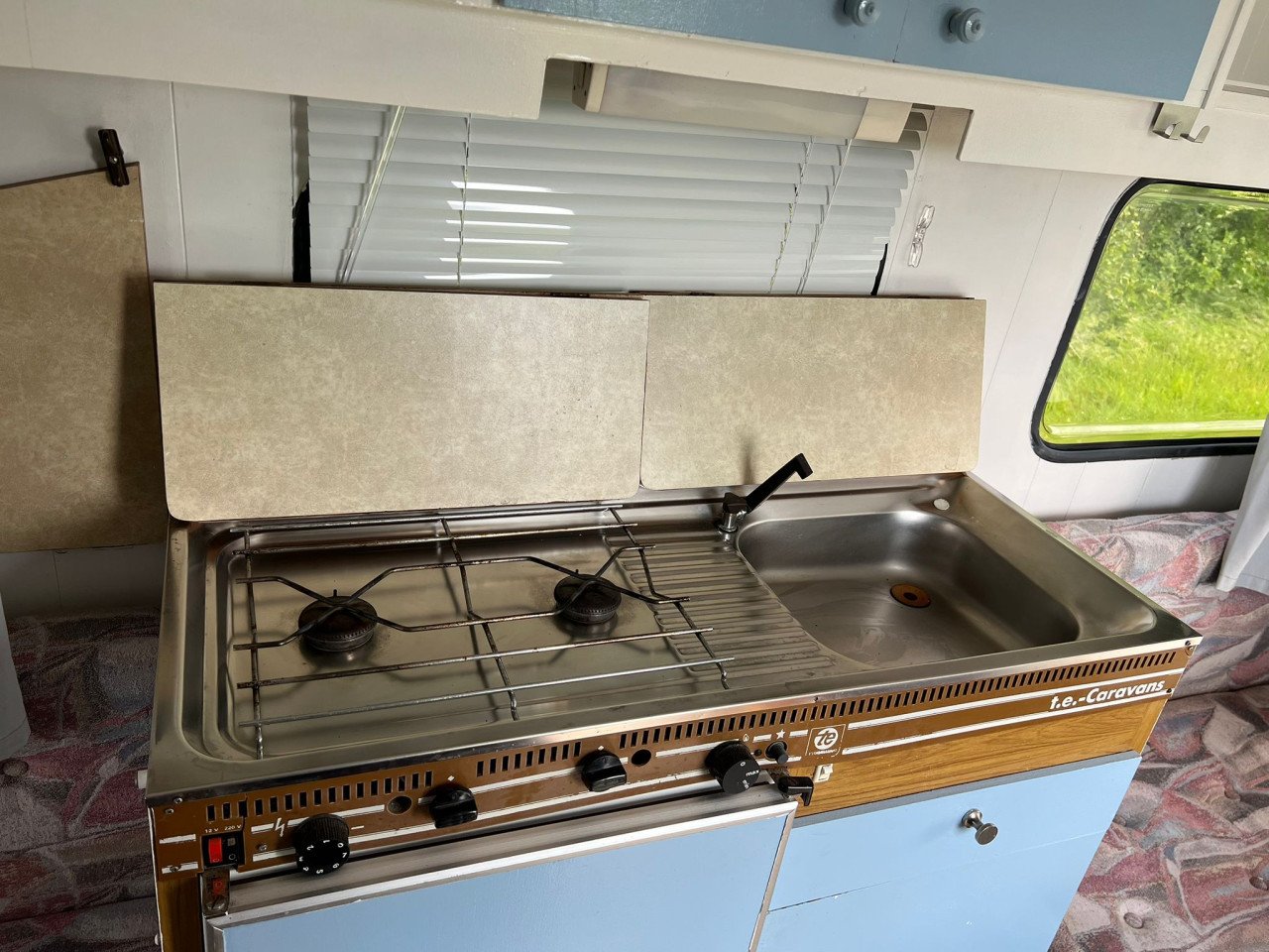 Retro King Caravan
