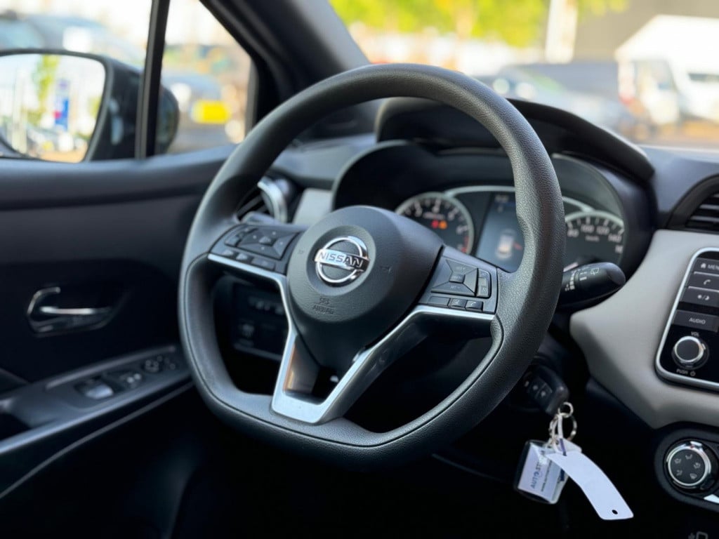 Nissan Micra 1.0 ig-t acenta