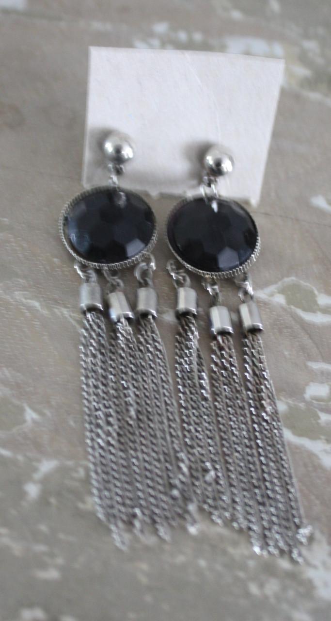 Zilverkleurige oor stekers met zwart  steentje