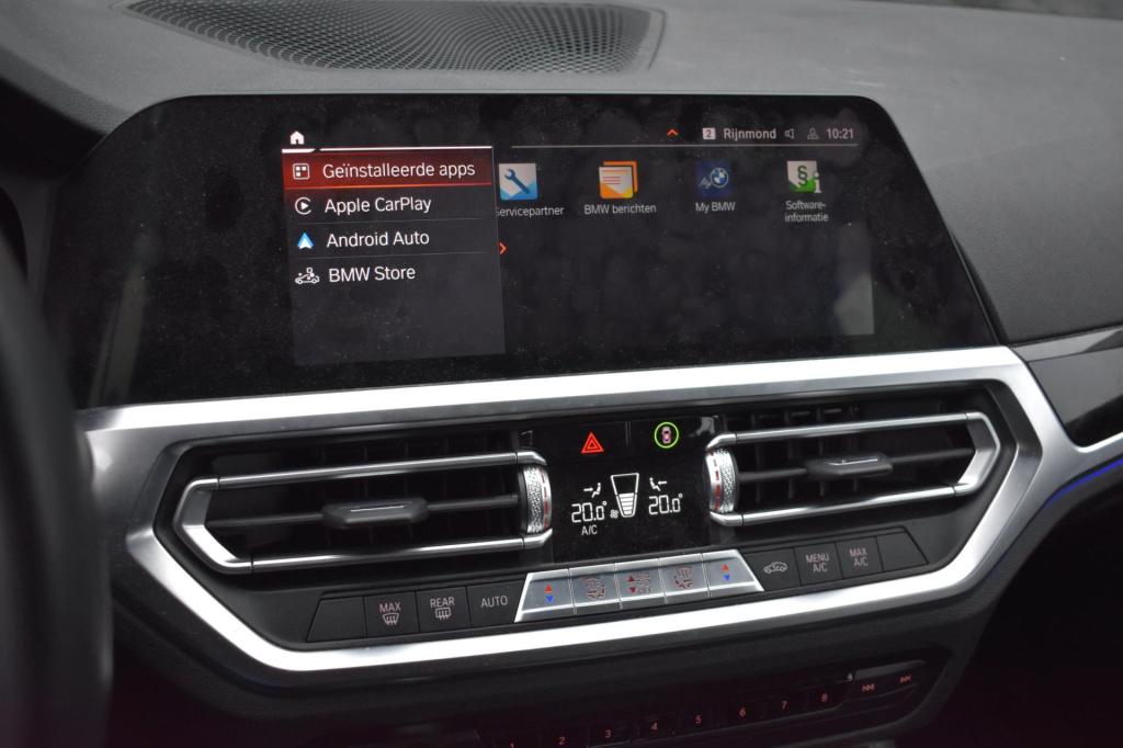 BMW 3-serie touring 318i high executive sport line | trekhaak | apple carpl