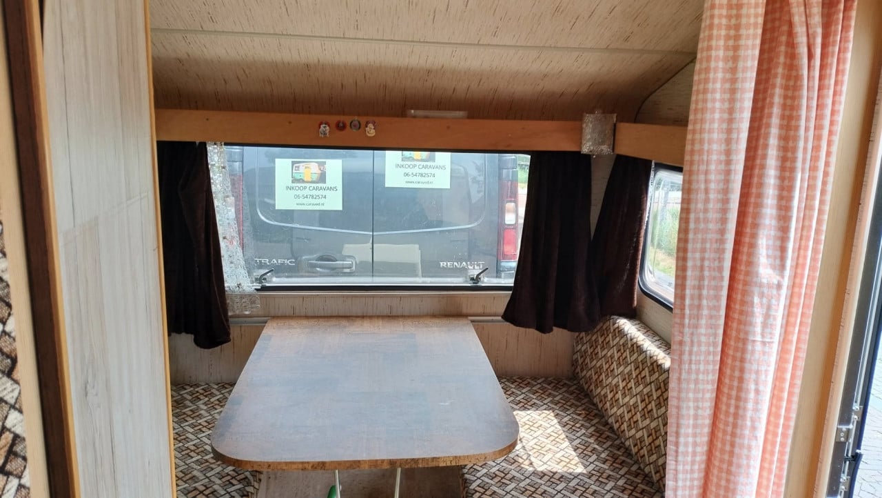 TEC 465 met voortent(en)