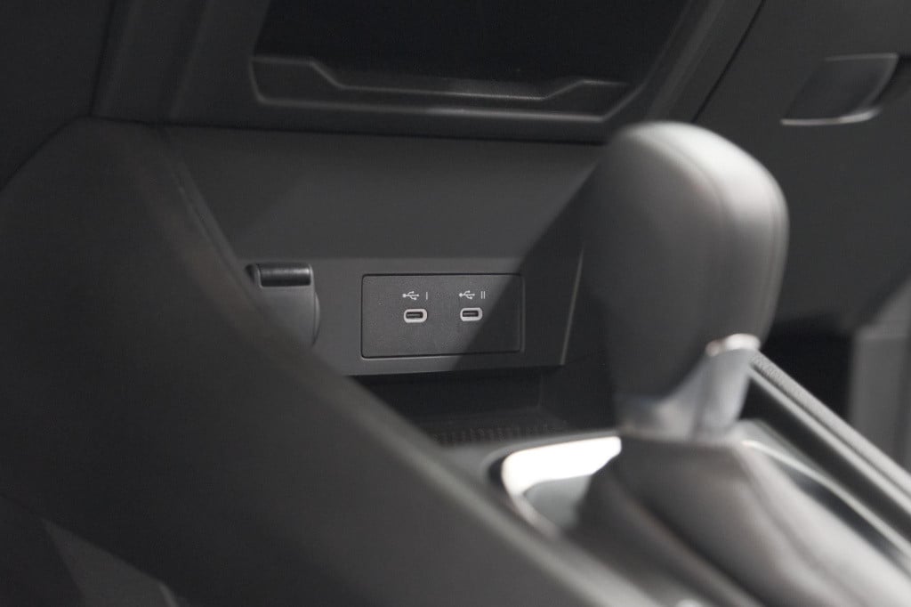 Renault Captur mild hybrid 160 edc techno | camera | navigatie | apple carp