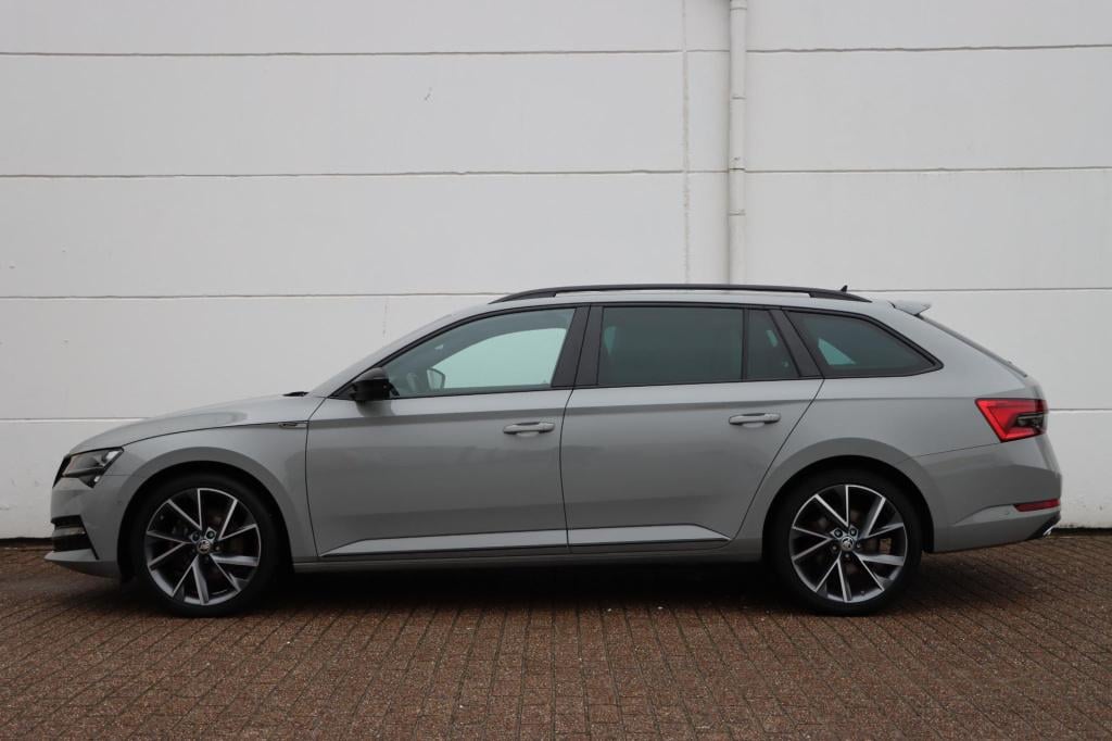 Skoda Superb combi 1.4 tsi iv sportline 218pk dsg6