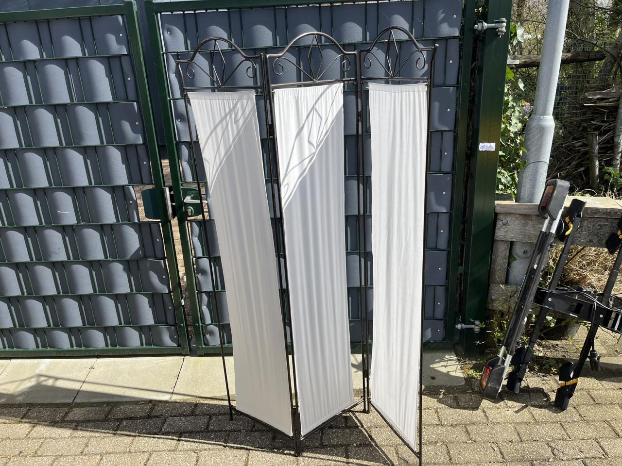 Kamerscherm, metalen frame