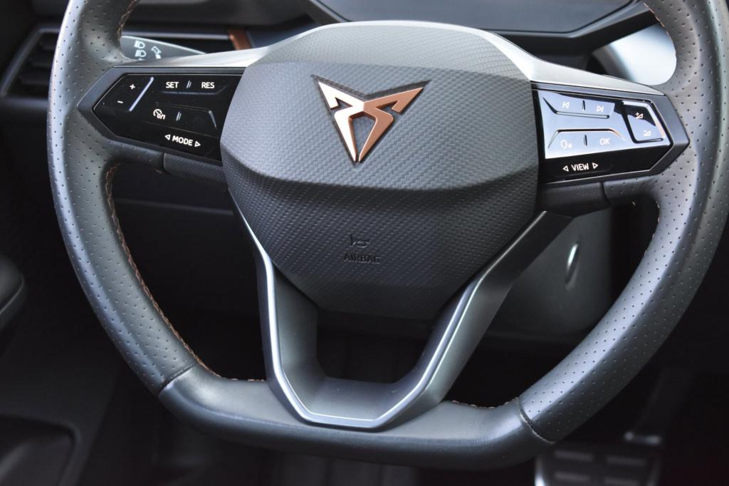 Cupra Born business one 62 kwh soh 91,6% | camera | acc | sfeerverlichting 