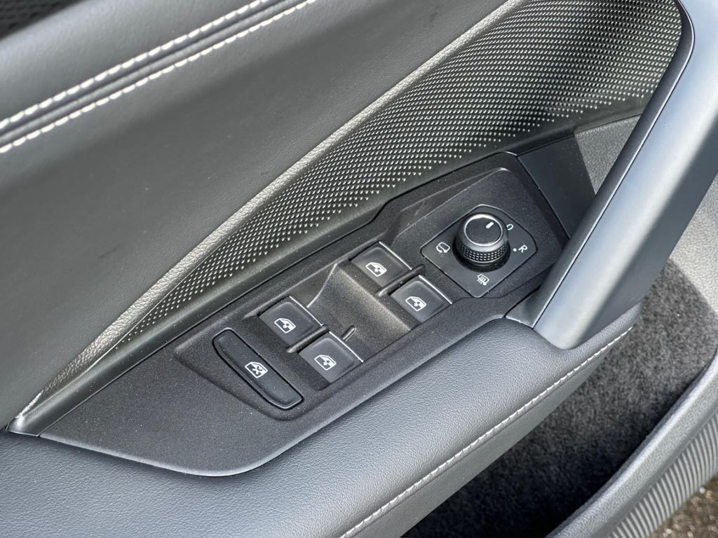 Volkswagen Tiguan 1.5 etsi 150pk dsg goal | trekhaak | 360 camera | iq ligh