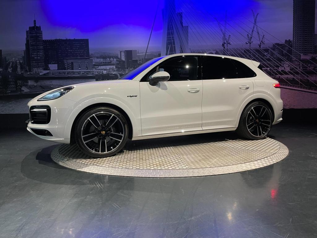 Porsche Cayenne 3.0 e-hybrid platinum edition*pdls*pasm*softclose*22inch*sp