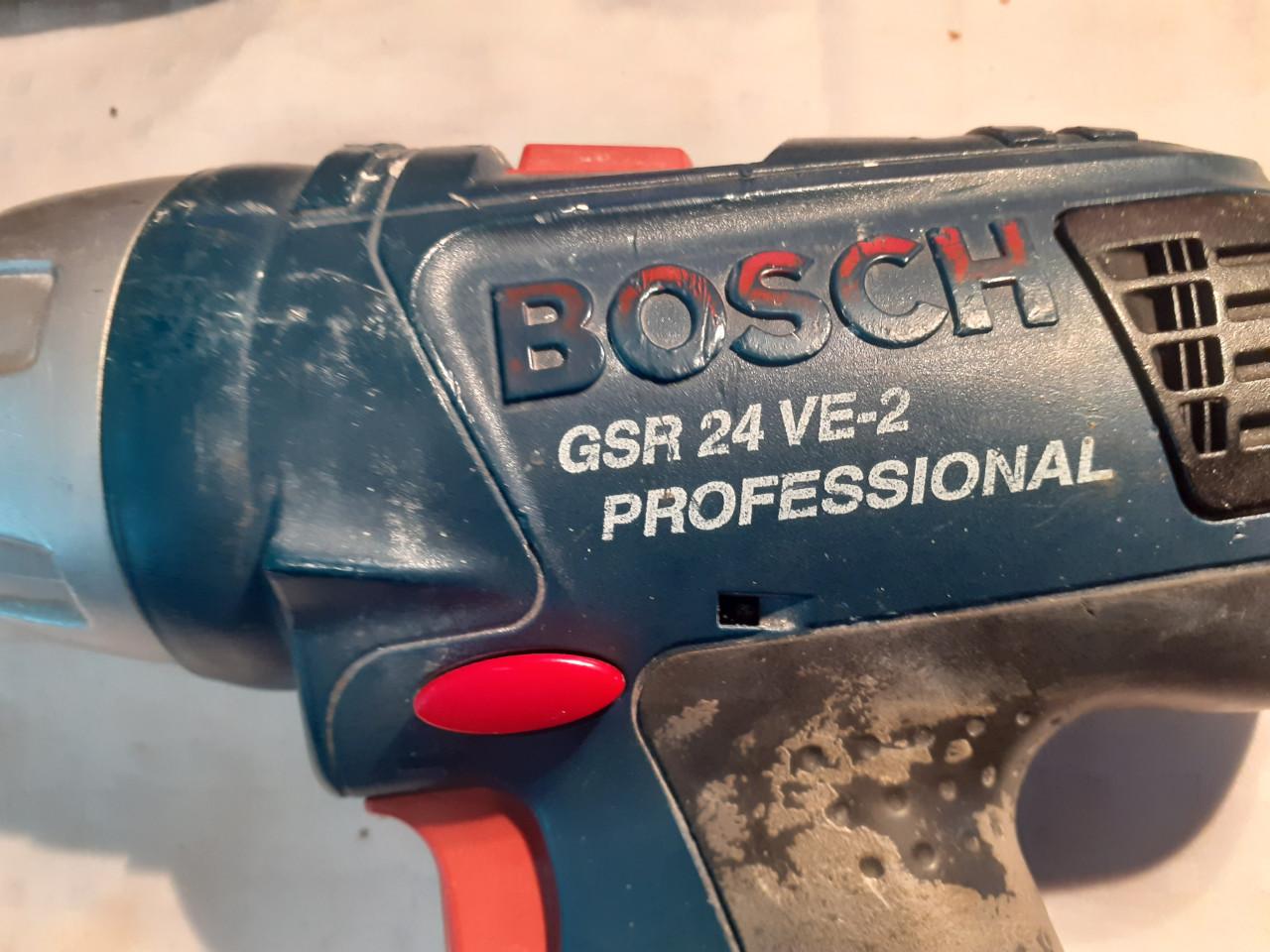 Accu-boormachine 24Volt merk BOSCH Profesioneel + Lader + 2e Accu