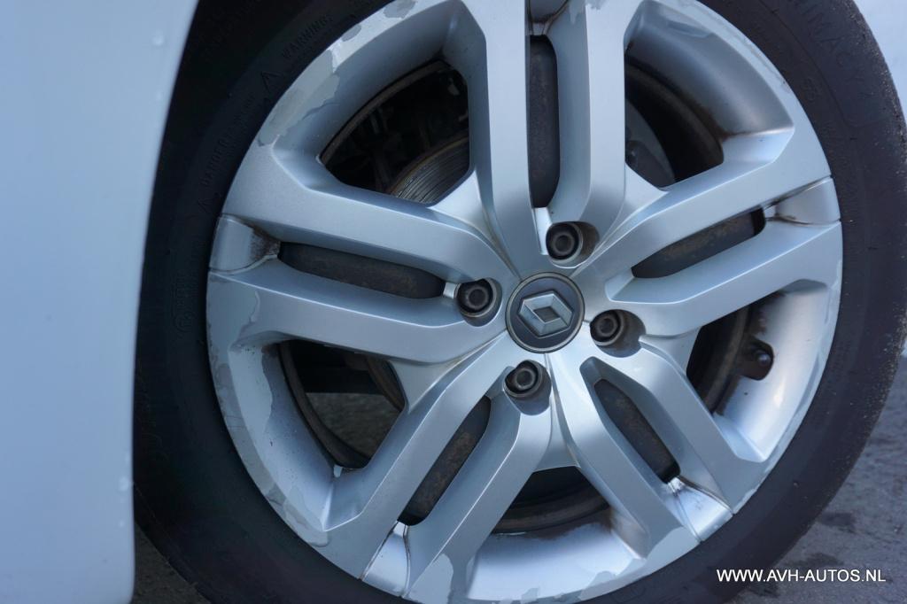 Renault Clio estate 0.9 tce life