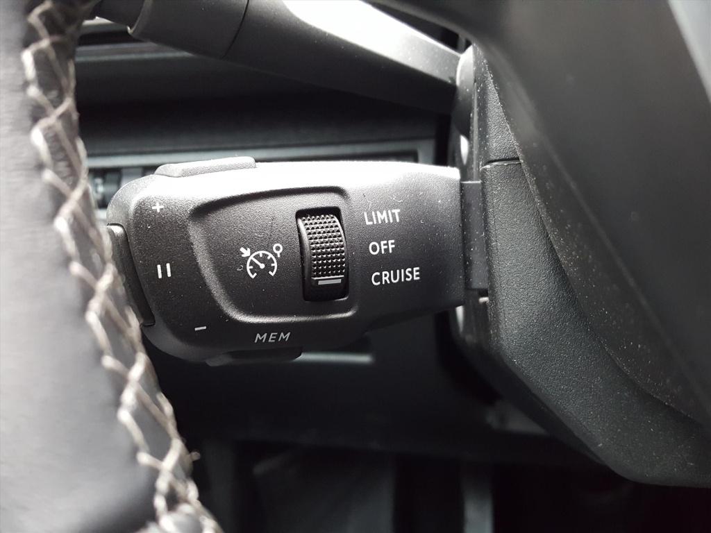 Peugeot 5008 1.2 130pk s&s allure pack business 7p apple carplay & android 