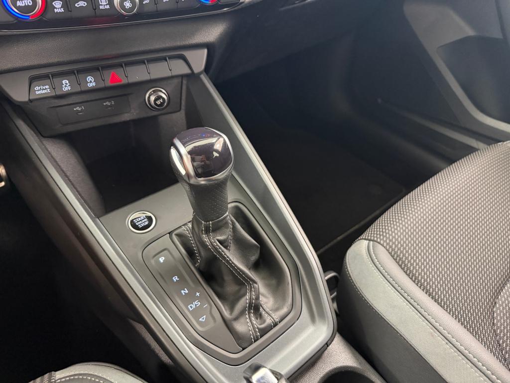 Audi A1 Sportback 35 tfsi s line | chronosgrey | keyless entry | led koplam
