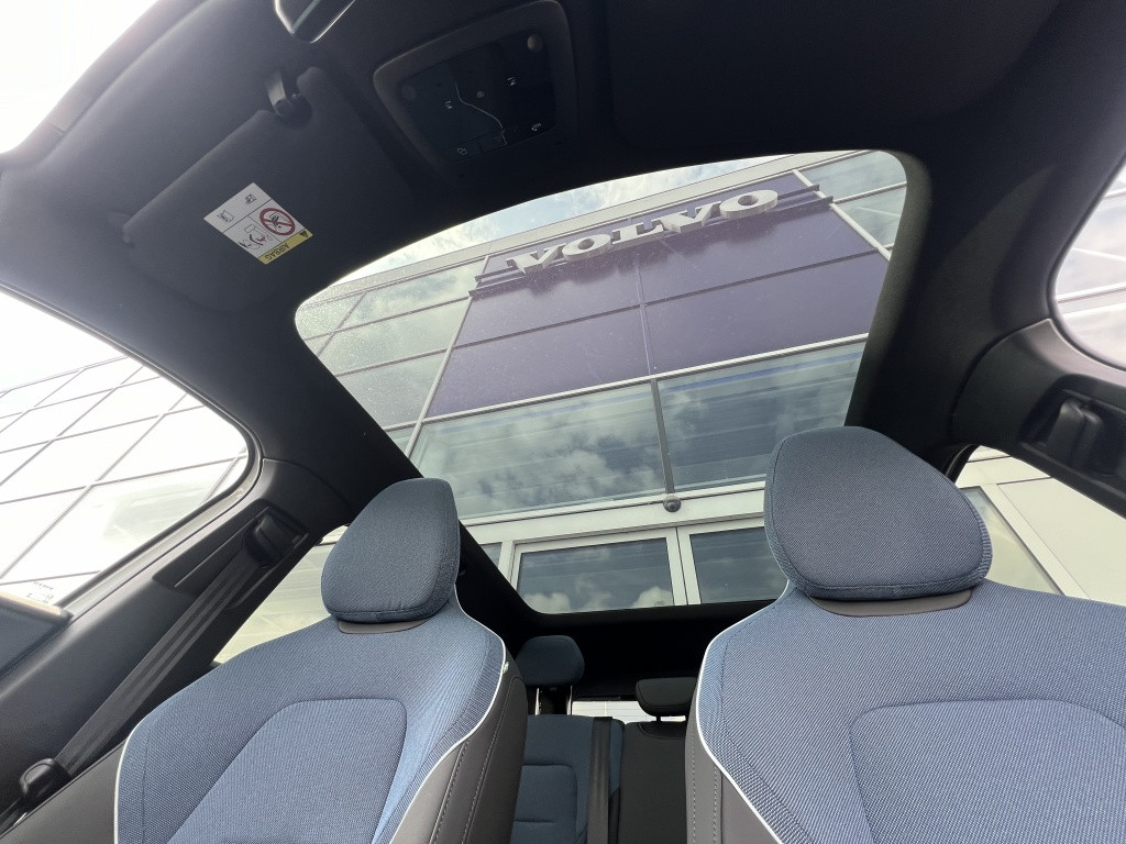 Volvo Ex30 extended range ultra 20" | nieuwprijs € 50.214,= |