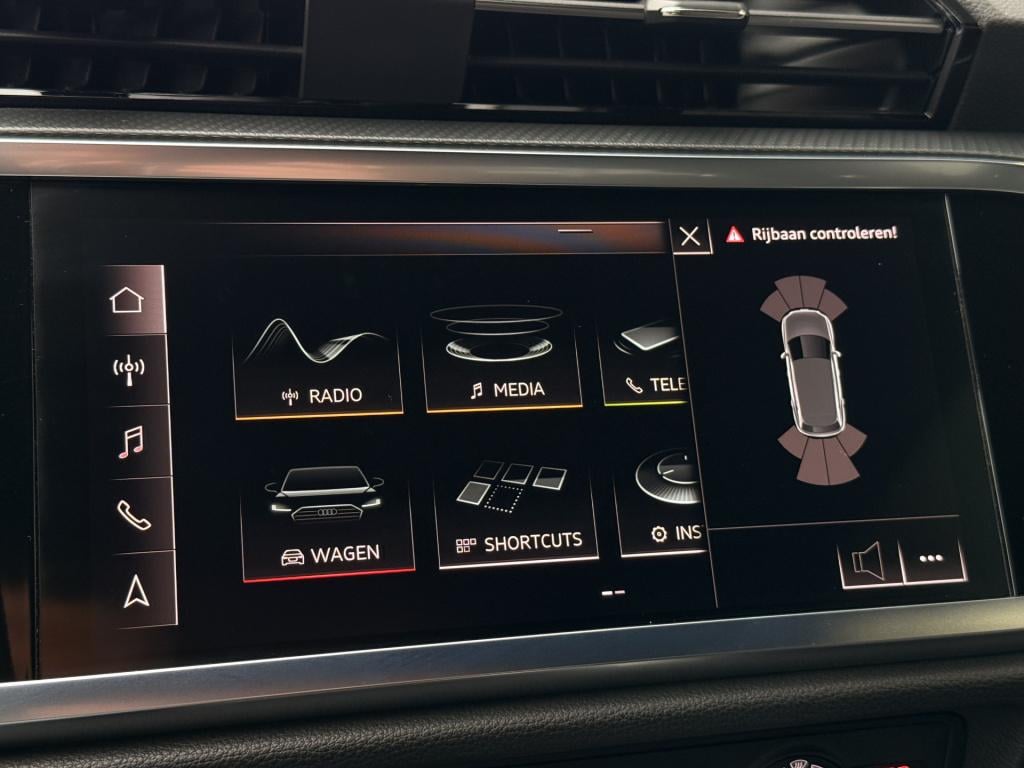 Audi Q3 40 tfsi quattro s-line | matrix | parkeersensoren | drive select | 