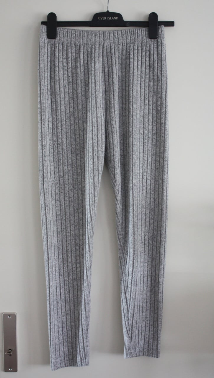 Wollen legging zachte wol met ribbel print maat L