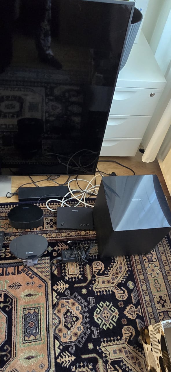 SONY BRAVIA 4K 65 INCH KD-65XE9005 + INCL SOUND SYSTEEM +WIRELESS SUBWOOFER