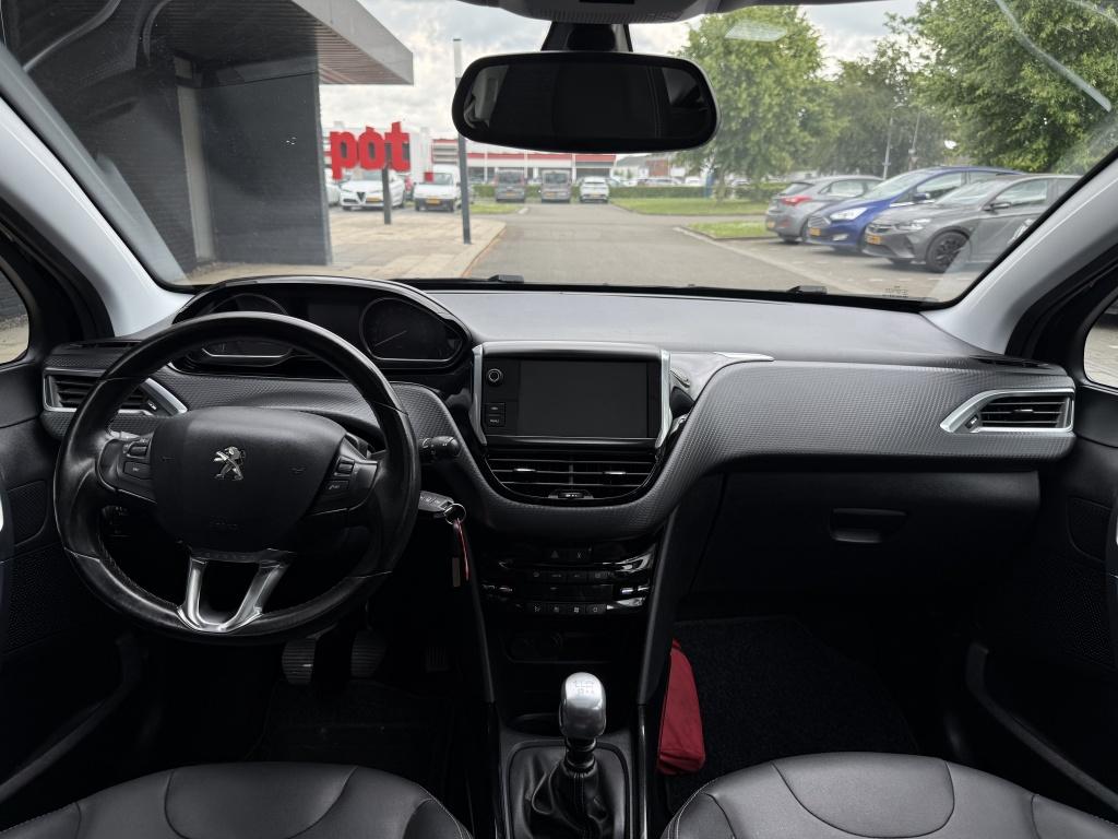 Peugeot 2008 1.2 puretech blue lion allure 130pk