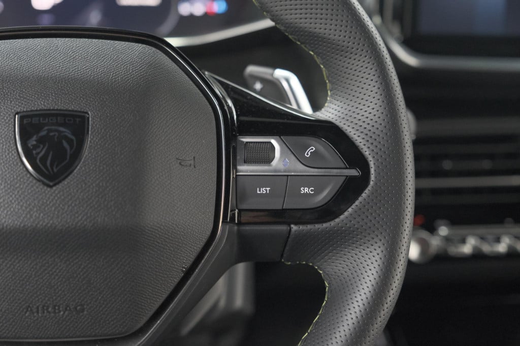 Peugeot 2008 puretech 130 eat8 gt | 360 camera | stoelmassage | adaptieve c