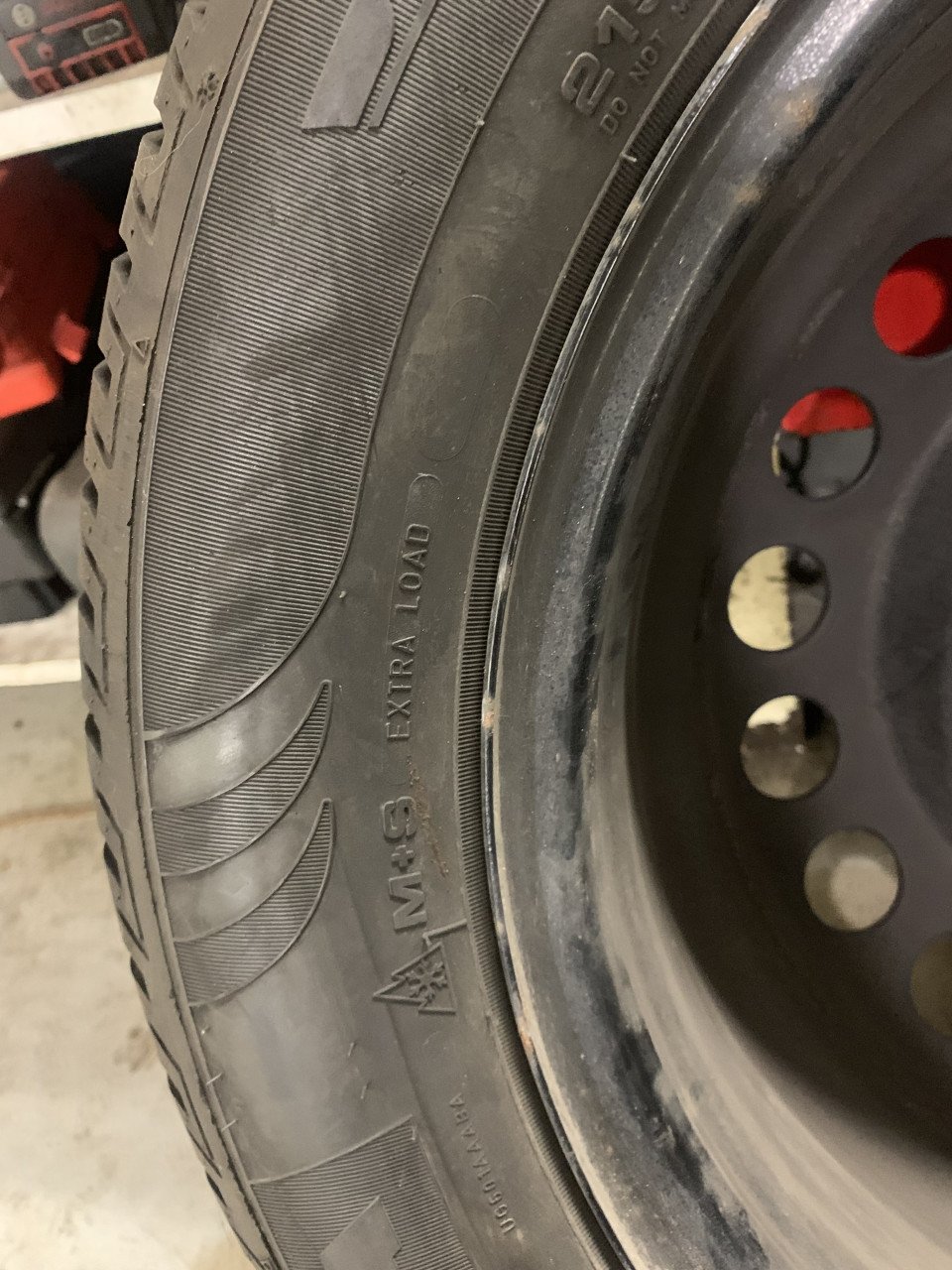 Fulda winterbanden 215/60 R16 99H