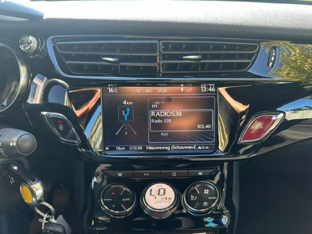 Citroen DS3 1.2 vti so chic, groot scherm navi cruise
