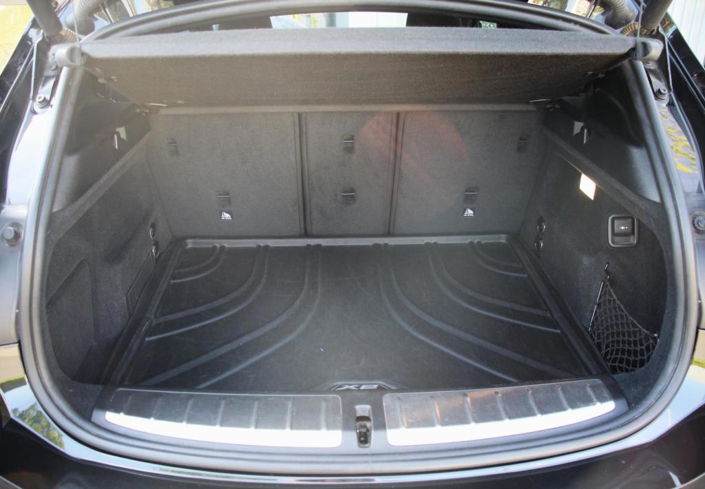 BMW X2 sdrive20i m-sport automaat - led - elek kofferklep - trekhaak - head