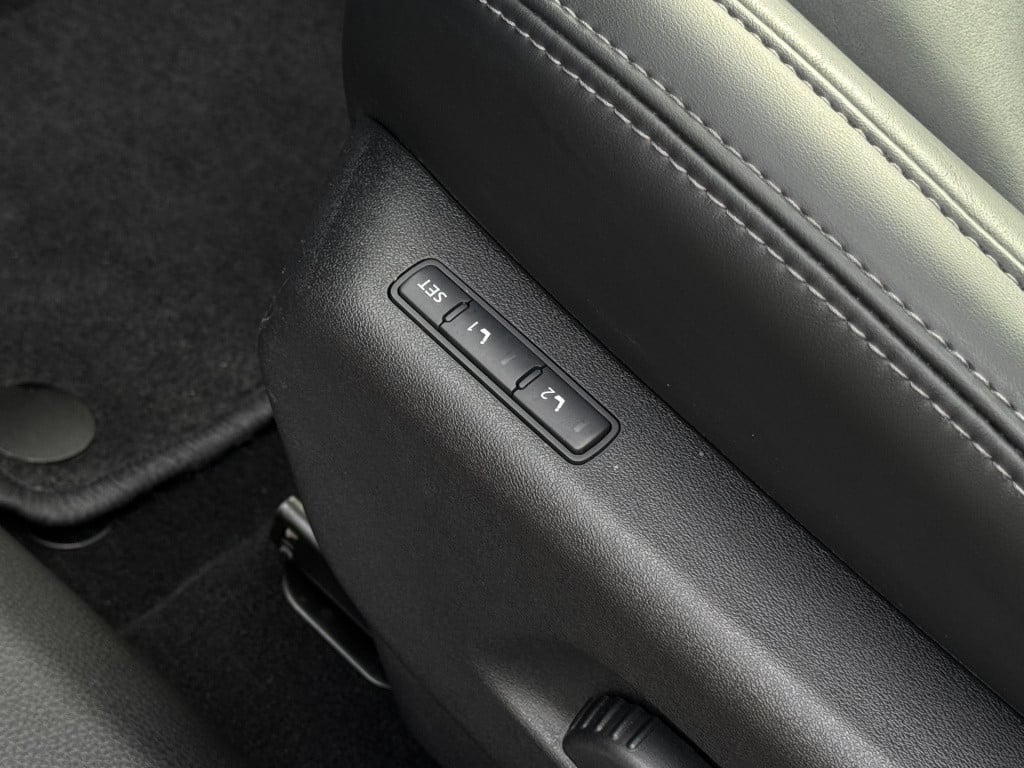 Nissan Qashqai 1.2 tekna + automaat, trekhaak + meest luxe uitvoering!