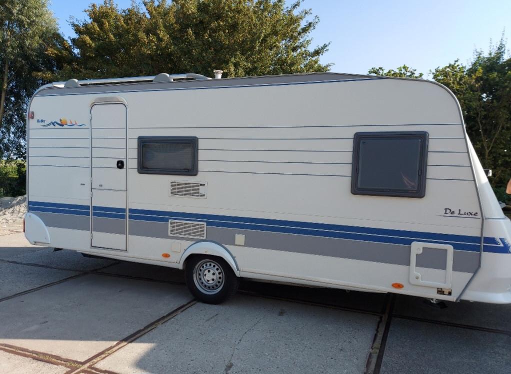 Caravan hobby de luxe 500 kmf 3 pers stapelbed