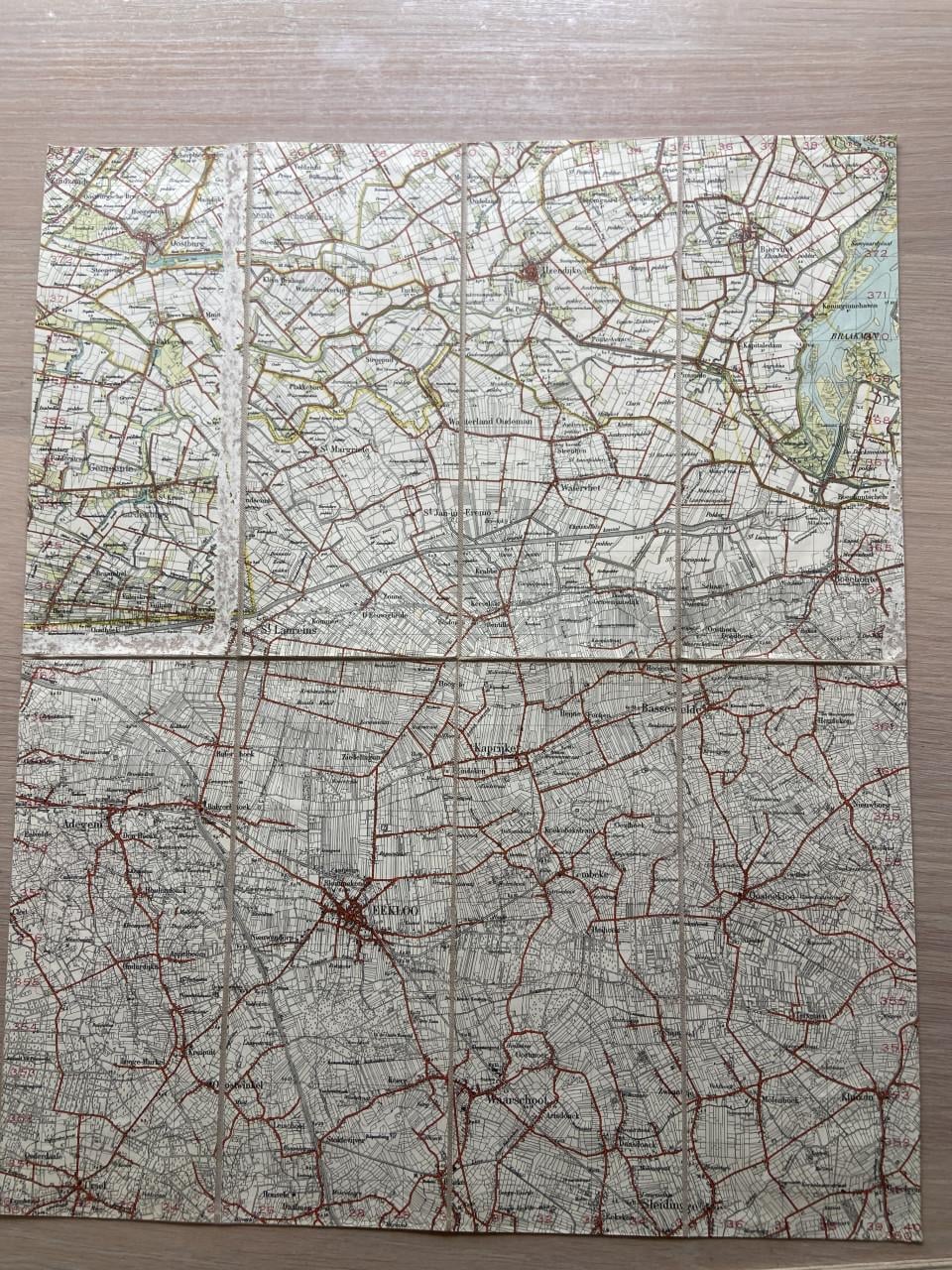 Topografische veldkaarten op linnen  1940/1945