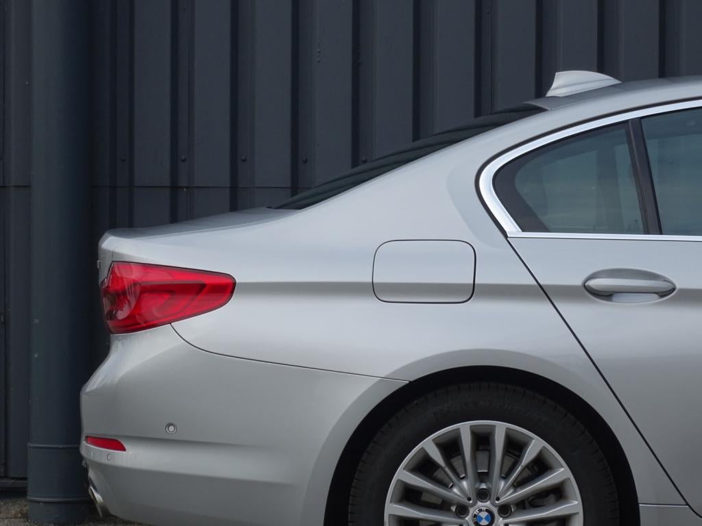 BMW 5 Serie 520i high executive