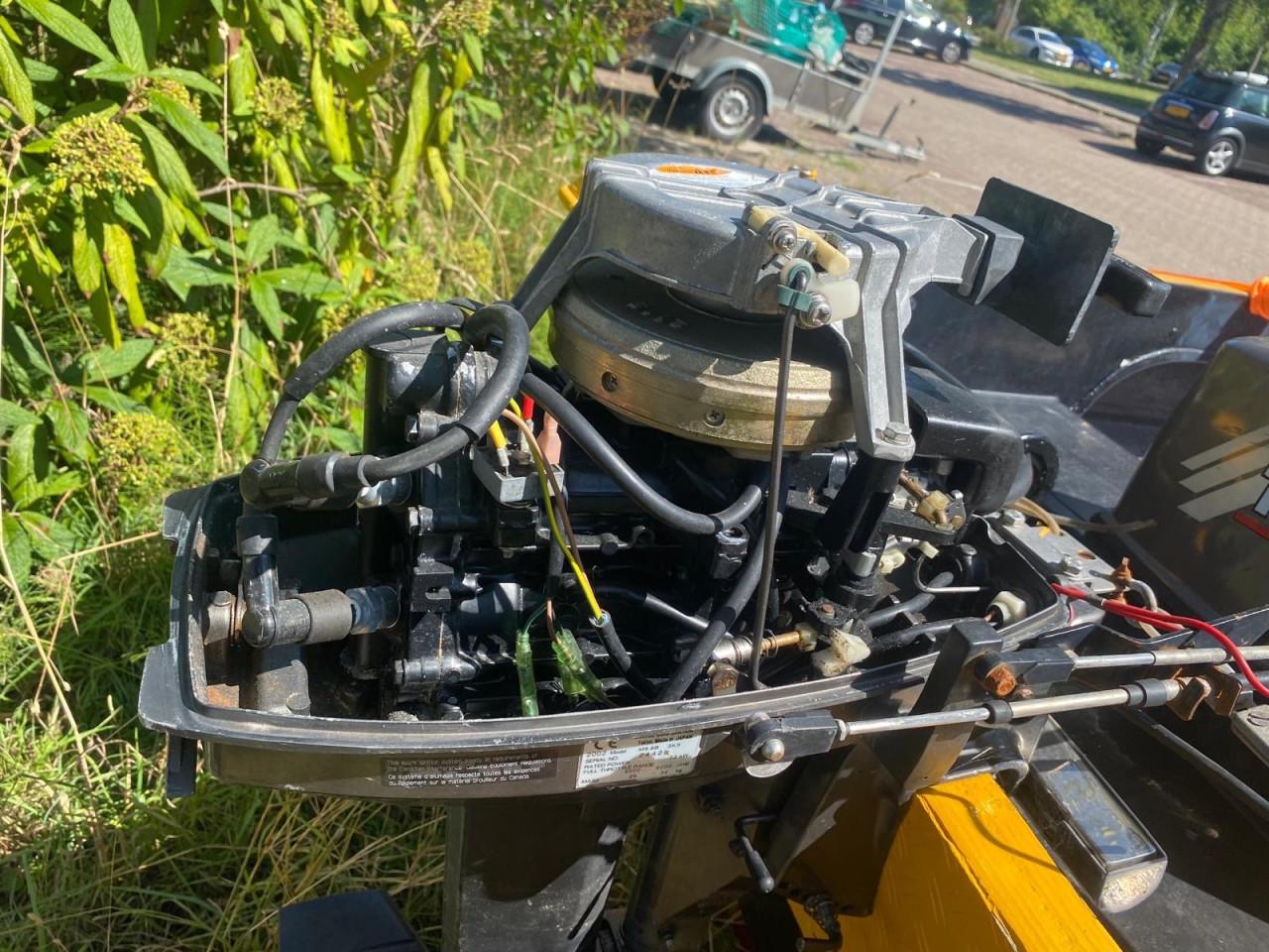 Bootje met trailer 9,8pk