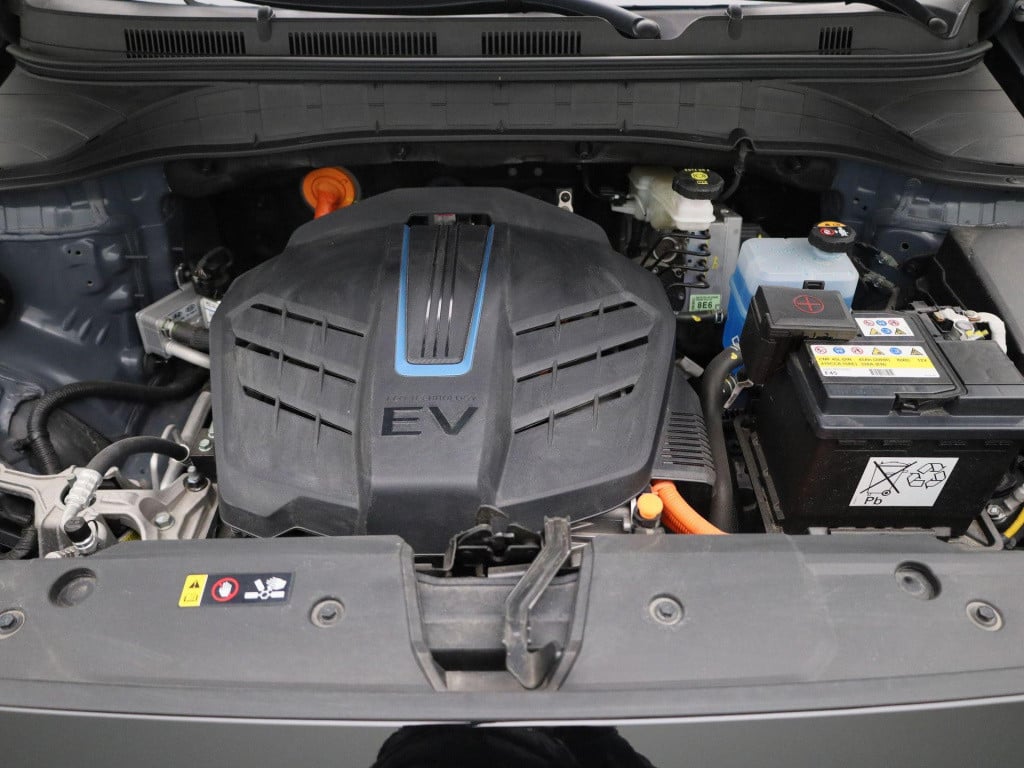 Hyundai Kona ev fashion 39 kwh