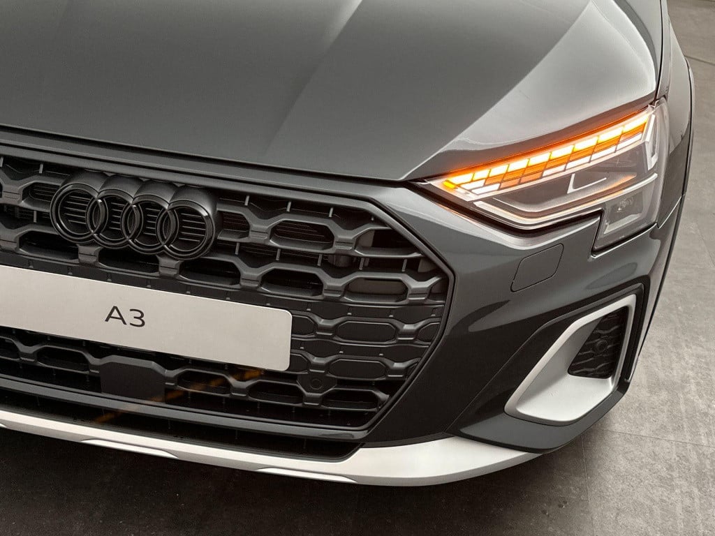 Audi A3 allstreet advanced edition 40 tfsi e 150 kw / 204 pk sportba