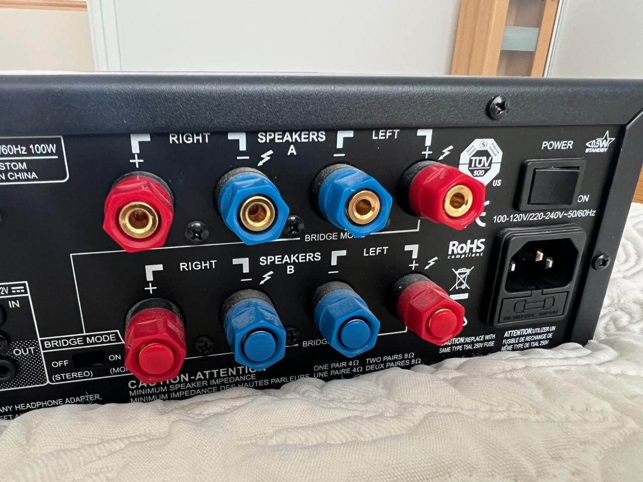 Versterker NAD c368 met BluOs module