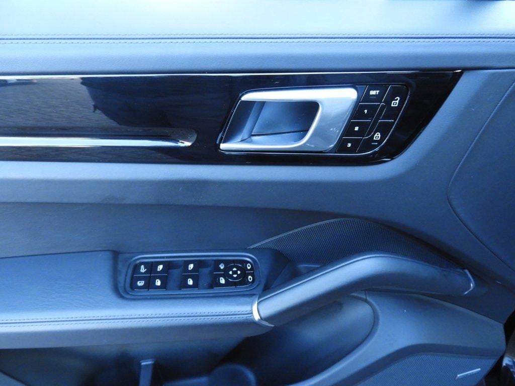 Porsche Cayenne 3.0 e-hybrid