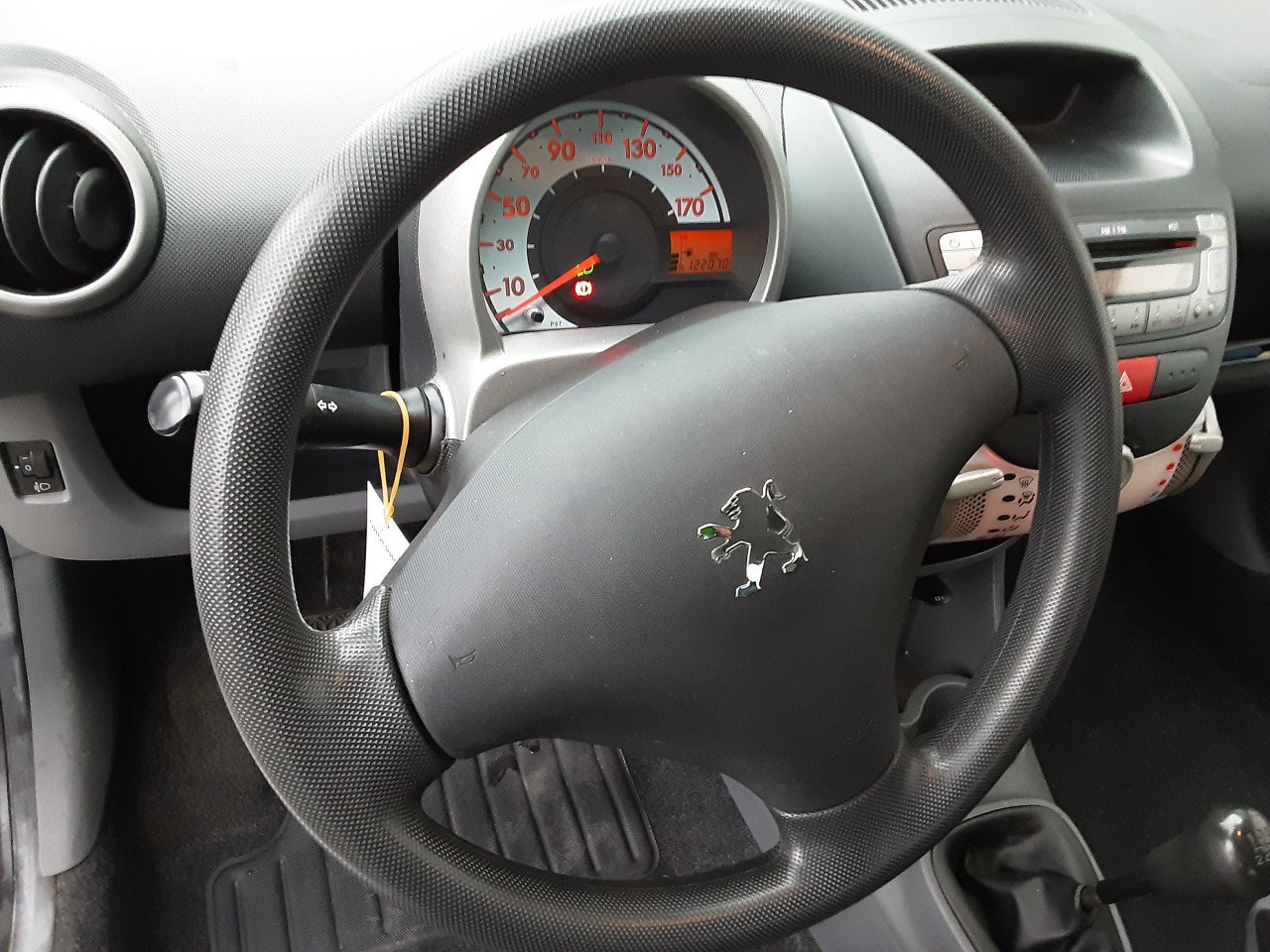 Peugeot 107 1.0-12V XR