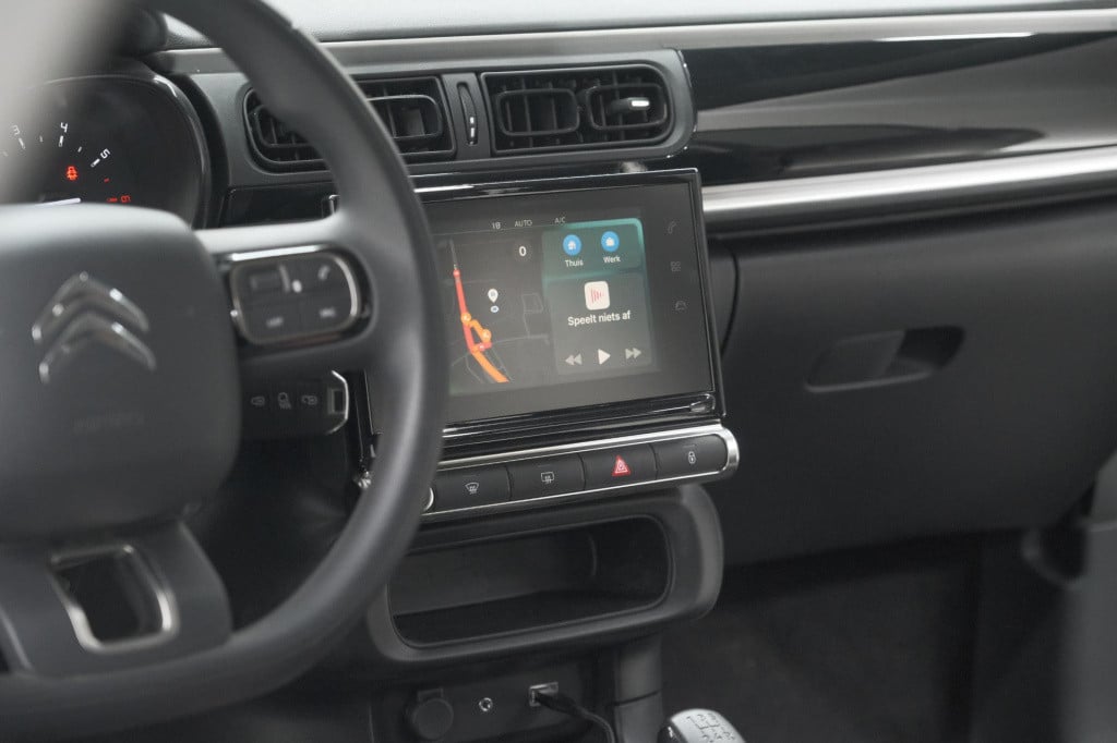 Citroen C3 puretech 82 feel edition | parkeersensoren | navigatie | apple c