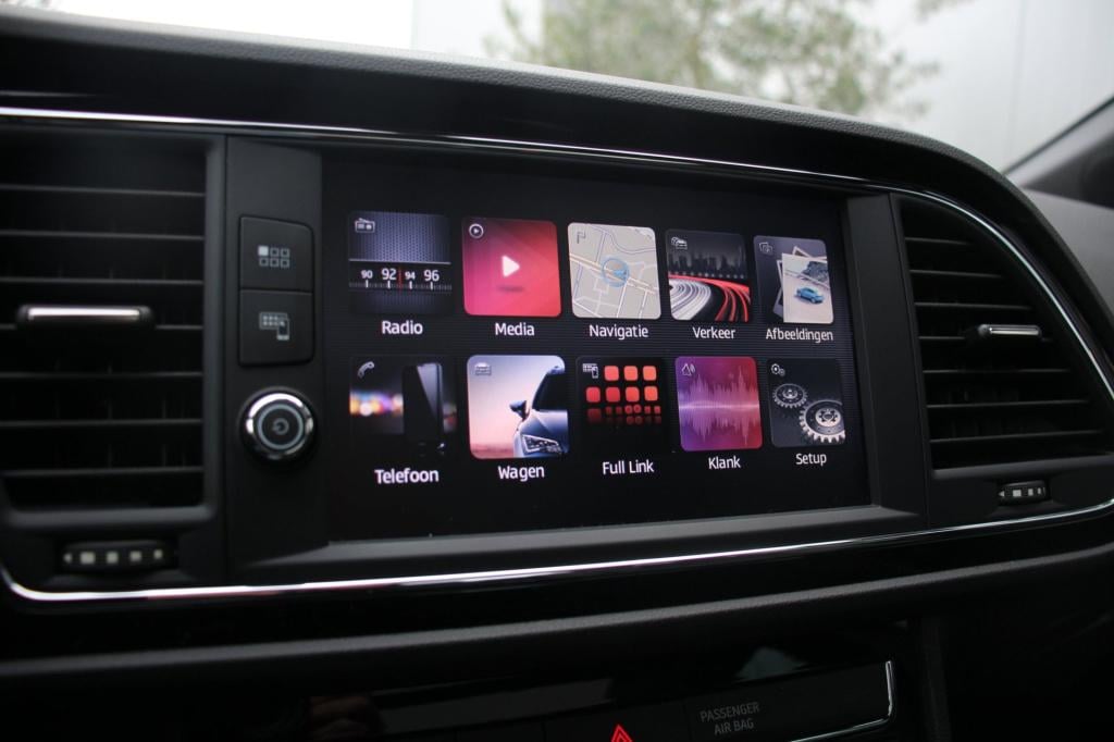 Seat Leon st 1.8 tsi fr business intense - pano - carplay - leder/alcantara